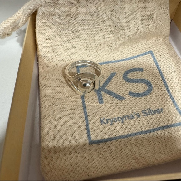 BRAND NEW SILVER RING SIZE 6 - Picture 4 of 6